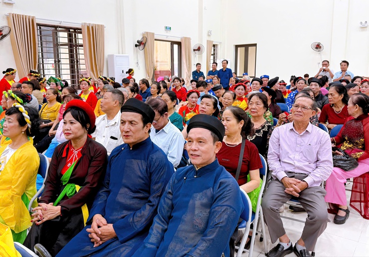 Sôi nổi Liên hoan “Tiếng hát dân ca Người cao tuổi” phường Thanh Liệt năm 2026- Ảnh 5.