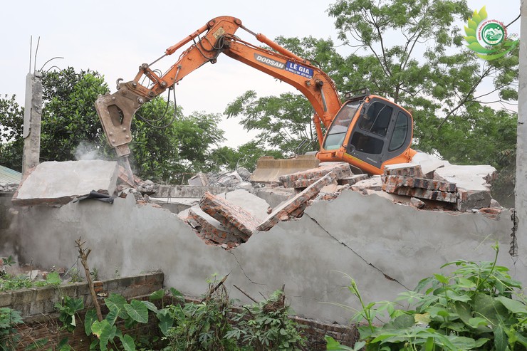 Xã Phú Cát: cưỡng chế 5 công trình vi phạm trật tự xây dựng, đất đai- Ảnh 4.