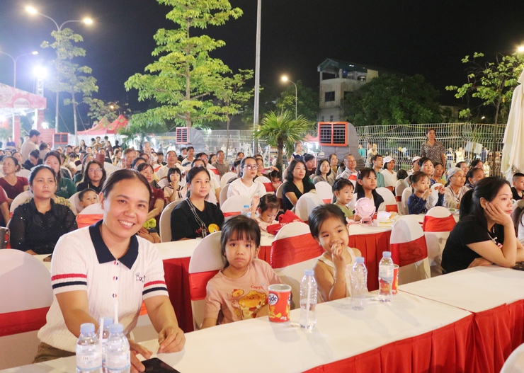 RỰC RỠ ĐÊM NGHỆ THUẬT – KHÉP LẠI THÀNH CÔNG LỄ HỘI CHÙA THẦY 2026– DƯ ÂM CÒN MÃI- Ảnh 4.