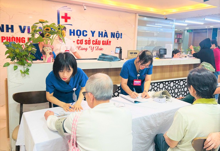 LAN TỎA YÊU THƯƠNG - CHĂM SÓC SỨC KHỎE NGƯỜI KHUYẾT TẬT- Ảnh 4.