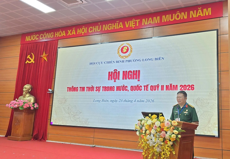 Lễ ra mắt thành lập Chi hội Cựu chiến binh khối cơ quan Đảng – UBND phường Long Biên và Thông tin thời sự trong nước, quốc tế quý II năm 2026- Ảnh 4.