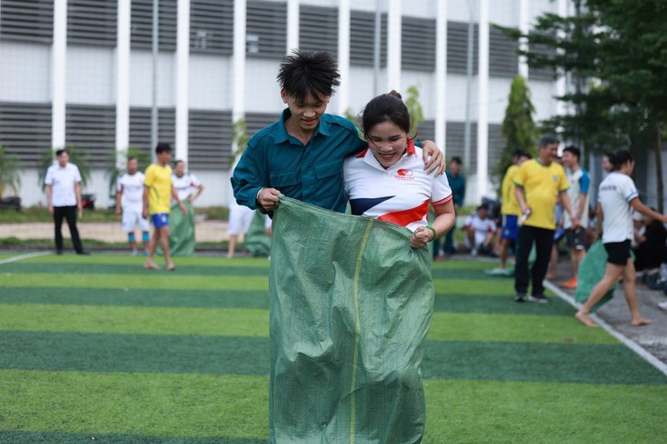 CHUNG KẾT GIẢI BÓNG ĐÁ, THI ĐẤU NHẢY BAO BỐ VÀ BẾ MẠC GIẢI THỂ THAO XÃ ỨNG THIÊN NĂM 2026- Ảnh 8.