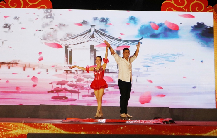 RỰC RỠ ĐÊM NGHỆ THUẬT – KHÉP LẠI THÀNH CÔNG LỄ HỘI CHÙA THẦY 2026– DƯ ÂM CÒN MÃI- Ảnh 7.