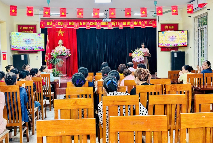 Hội LHPN xã Nam Phù: Nâng cao chất lượng uỷ thác vay vốn cho cán bộ cơ sở- Ảnh 1.