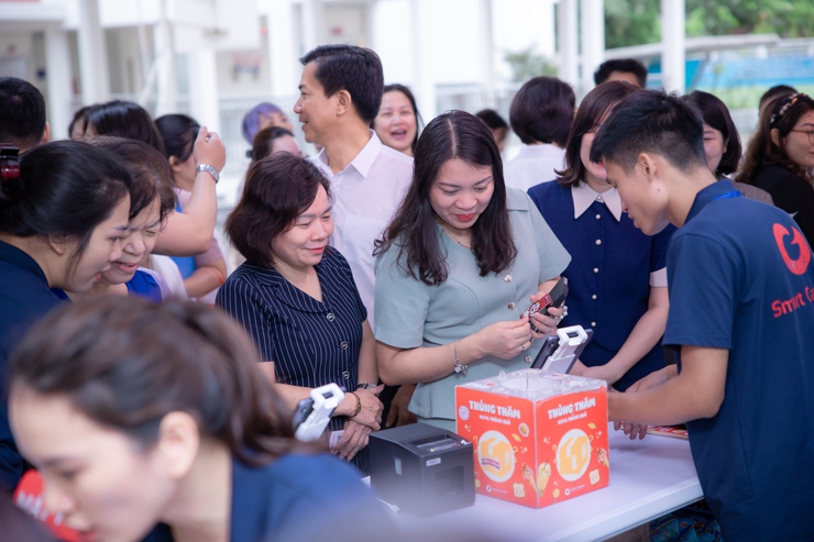 VIỆT HƯNG ĐI ĐẦU TRONG "SỐ HÓA" AN TOÀN THỰC PHẨM HỌC ĐƯỜNG: RA MẮT MÔ HÌNH SMART CANTEEN TẠI TRƯỜNG TIỂU HỌC ĐÔ THỊ VIỆT HƯNG- Ảnh 14.