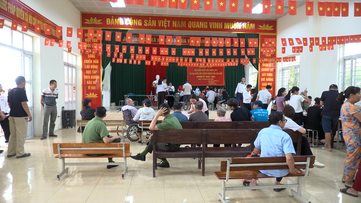 Xã Thanh Oai chi trả hơn 122 tỷ đồng bồi thường, hỗ trợ GPMB dự án Khu đô thị thể thao Olympic tại thôn Trình Xá- Ảnh 1.