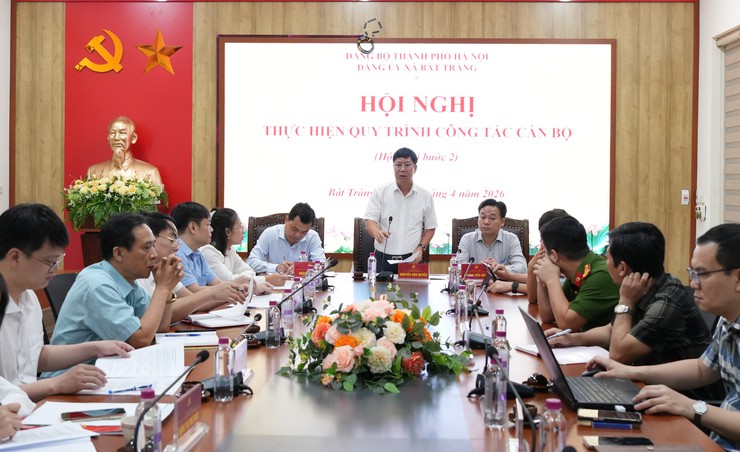 Bát Tràng thực hiện quy trình công tác cán bộ, kiện toàn Ban Chấp hành Đảng bộ xã nhiệm kỳ 2025-2030- Ảnh 1.