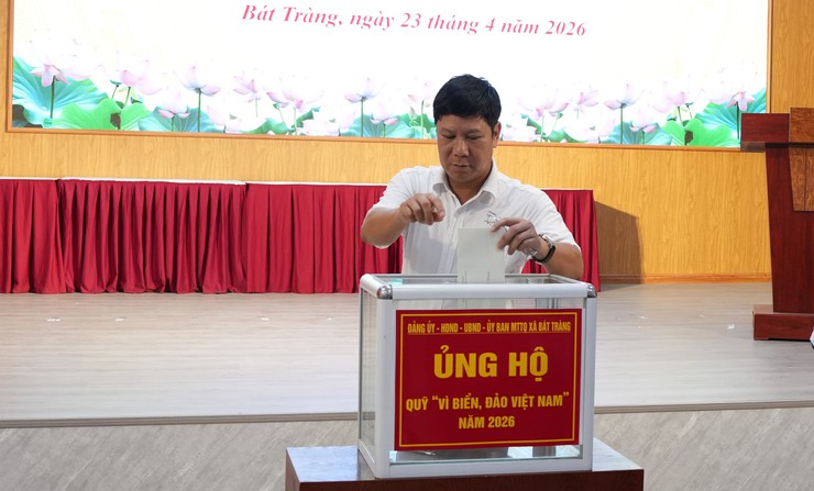 Xã Bát Tràng phát động ủng hộ Quỹ "Vì biển đảo Việt Nam"- Ảnh 2.