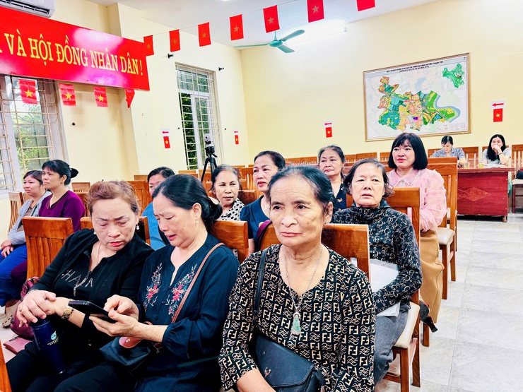 Hội LHPN xã Nam Phù: Nâng cao chất lượng uỷ thác vay vốn cho cán bộ cơ sở- Ảnh 7.