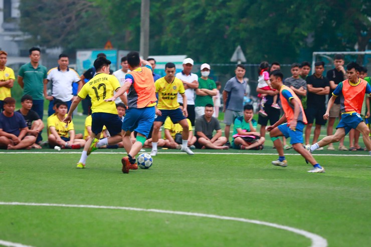 Phường Dương Nội tổ chức nhiều hoạt động kỷ niệm 51 năm Giải phóng miền Nam và 136 năm ngày sinh nhật Bác- Ảnh 2.