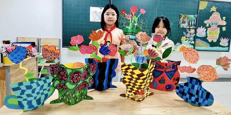 TRƯỜNG TIỂU HỌC KHƯƠNG THƯỢNG HƯỞNG ỨNG NGÀY HỘI ĐỌC SÁCH VÀ TRIỂN LÃM MỸ THUẬT SÁNG TẠO 2026- Ảnh 7.