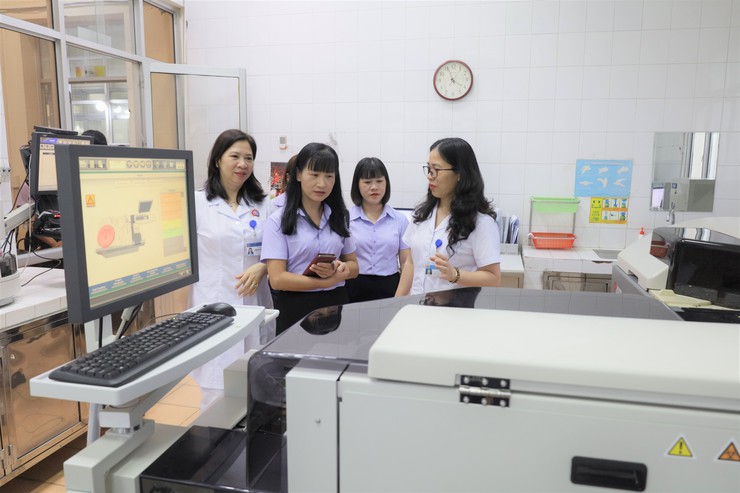 Đẩy mạnh kết nối chuyên môn giữa Hà Nội - Cao Bằng: Phát huy y học cổ truyền trong chăm sóc sức khỏe- Ảnh 6.