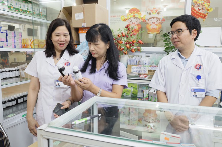 Đẩy mạnh kết nối chuyên môn giữa Hà Nội - Cao Bằng: Phát huy y học cổ truyền trong chăm sóc sức khỏe- Ảnh 4.