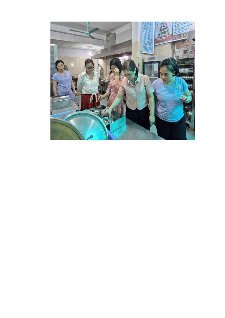 BÀI VIẾT  TĂNG CƯỜNG GIÁM SÁT CÔNG TÁC ĐẢM BẢO AN TOÀN THỰC PHẨM TẠI TRƯỜNG MẦM NON TUỔI HOA- Ảnh 6.