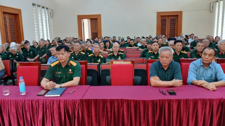 Hội Cựu chiến binh phường Phúc Lợi tổ chức thông tin thời sự quý I/2026- Ảnh 1.