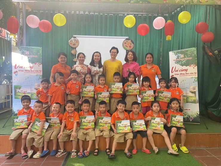 PHƯỜNG VĂN MIẾU – QUỐC TỬ GIÁM HƯỞNG ỨNG
NGÀY SÁCH VÀ VĂN HÓA ĐỌC VIỆT NAM LẦN THỨ NĂM – NĂM 2026
“LAN TỎA VĂN HÓA ĐỌC - KẾT NỐI TRI THỨC - PHÁT TRIỂN XÃ HỘI HỌC TẬP”- Ảnh 6.