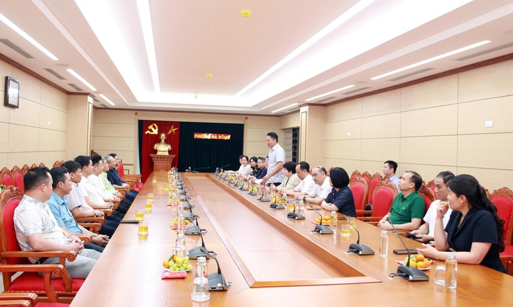 Phường Hà Đông gặp mặt chức sắc, chức việc Công giáo nhân dịp các ngày lễ lớn- Ảnh 1.