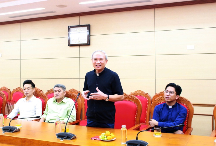 Phường Hà Đông gặp mặt chức sắc, chức việc Công giáo nhân dịp các ngày lễ lớn- Ảnh 4.