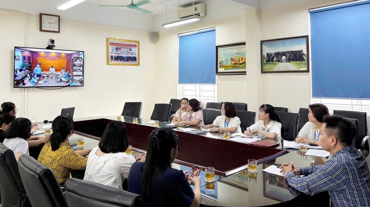 XÃ SÓC SƠN THAM DỰ HỘI NGHỊ TRỰC TUYẾN PHỔ BIẾN, QUÁN TRIỆT LUẬT DÂN SỐ SỐ 113/2025/QH15- Ảnh 1.