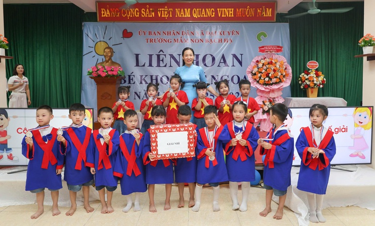 Liên hoan “Bé khỏe – Bé ngoan” tại Trường Mầm non Bạch Hạ- Ảnh 12.