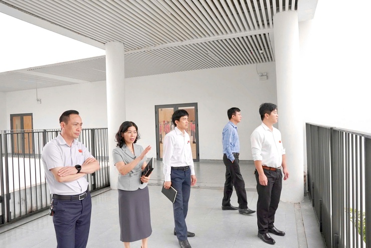BAN KINH TẾ - NGÂN SÁCH HĐND XÃ THIÊN LỘC KHẢO SÁT CÔNG TÁC QUẢN LÝ, SỬ DỤNG TÀI SẢN CÔNG VÀ CÔNG TÁC THU - CHI TÀI CHÍNH TẠI TRƯỜNG THCS KIM NỖ- Ảnh 10.