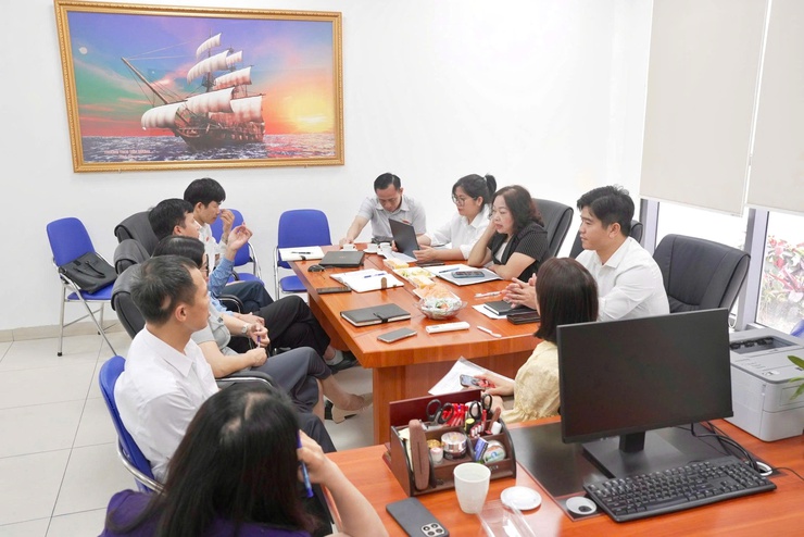 BAN KINH TẾ - NGÂN SÁCH HĐND XÃ THIÊN LỘC KHẢO SÁT CÔNG TÁC QUẢN LÝ, SỬ DỤNG TÀI SẢN CÔNG VÀ CÔNG TÁC THU - CHI TÀI CHÍNH TẠI TRƯỜNG THCS KIM NỖ- Ảnh 1.