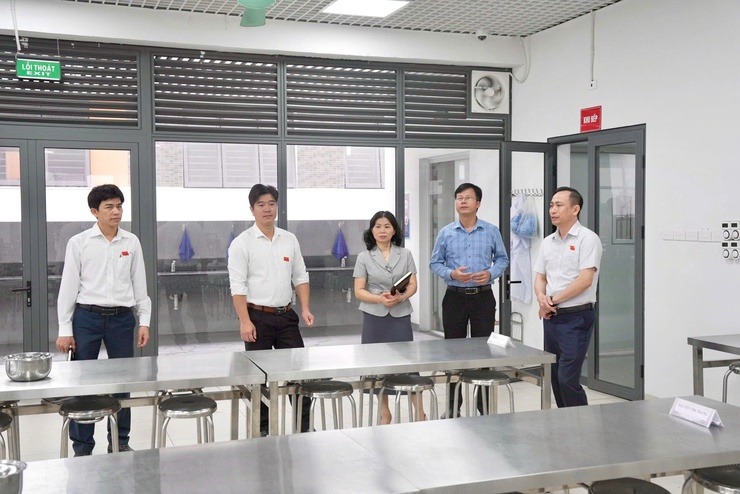 BAN KINH TẾ - NGÂN SÁCH HĐND XÃ THIÊN LỘC KHẢO SÁT CÔNG TÁC QUẢN LÝ, SỬ DỤNG TÀI SẢN CÔNG VÀ CÔNG TÁC THU - CHI TÀI CHÍNH TẠI TRƯỜNG THCS KIM NỖ- Ảnh 12.