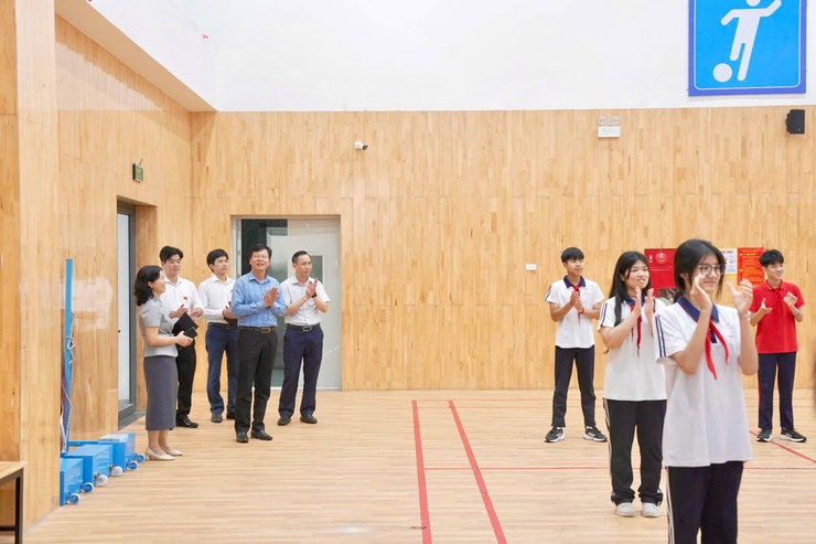 BAN KINH TẾ - NGÂN SÁCH HĐND XÃ THIÊN LỘC KHẢO SÁT CÔNG TÁC QUẢN LÝ, SỬ DỤNG TÀI SẢN CÔNG VÀ CÔNG TÁC THU - CHI TÀI CHÍNH TẠI TRƯỜNG THCS KIM NỖ- Ảnh 7.