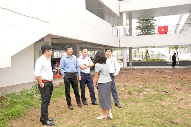 BAN KINH TẾ - NGÂN SÁCH HĐND XÃ THIÊN LỘC KHẢO SÁT CÔNG TÁC QUẢN LÝ, SỬ DỤNG TÀI SẢN CÔNG VÀ CÔNG TÁC THU - CHI TÀI CHÍNH TẠI TRƯỜNG THCS KIM NỖ- Ảnh 6.