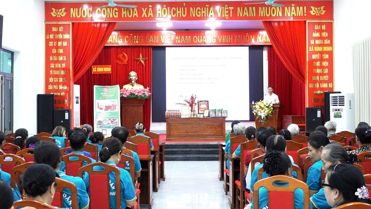 Hội Nông dân xã Bình Minh đẩy mạnh tuyên truyền Cuộc vận động "Người Việt Nam ưu tiên dùng hàng Việt Nam" năm 2026- Ảnh 2.