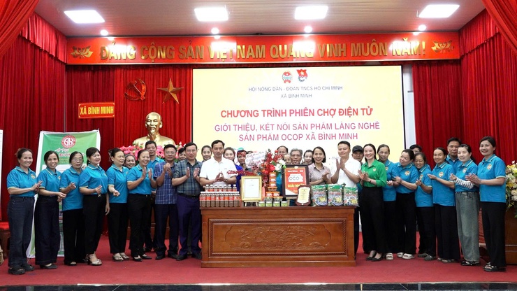 Hội Nông dân xã Bình Minh đẩy mạnh tuyên truyền Cuộc vận động "Người Việt Nam ưu tiên dùng hàng Việt Nam" năm 2026- Ảnh 4.