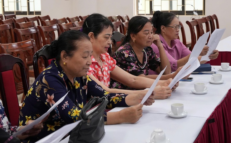 Bát Tràng khảo sát nhu cầu việc làm của người cao tuổi- Ảnh 4.