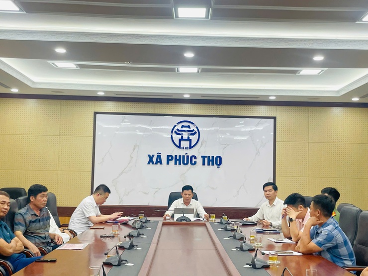 UBND xã làm việc với các hộ vi phạm đất nông nghiệp trên địa bàn thuộc thôn Bướm và Thượng Lộc- Ảnh 1.