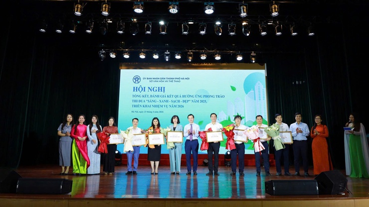 PHƯỜNG CỬA NAM ĐẠT GIẢI NHẤT CUỘC THI : XÃ, PHƯỜNG SÁNG - XANH - SẠCH - ĐẸP" THÀNH PHỐ HÀ NỘI NĂM 2025 - Ảnh 3.