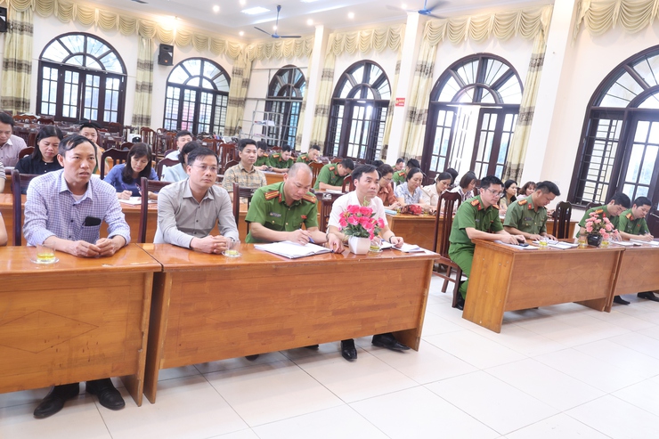 Hội nghị ký kết kế hoạch phối hợp giữa Công an xã với Trạm Y tế- Ảnh 2.