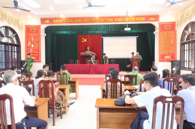 Hội nghị ký kết kế hoạch phối hợp giữa Công an xã với Trạm Y tế- Ảnh 1.