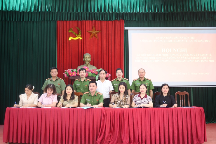 Hội nghị ký kết quy chế phối hợp giữa lực lượng công an xã và các cơ sở giáo dục trên địa bàn- Ảnh 2.