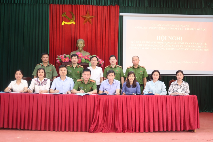 Hội nghị ký kết quy chế phối hợp giữa lực lượng công an xã và các cơ sở giáo dục trên địa bàn- Ảnh 3.