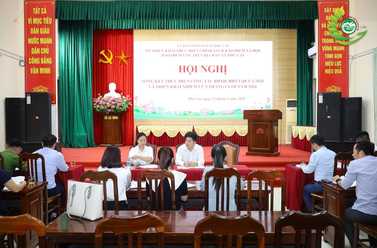 Phú Cát tổ chức hội nghị đánh giá công tác BHXH, BHYT quý I/2026, triển khai nhiệm vụ 9 tháng cuối năm- Ảnh 1.