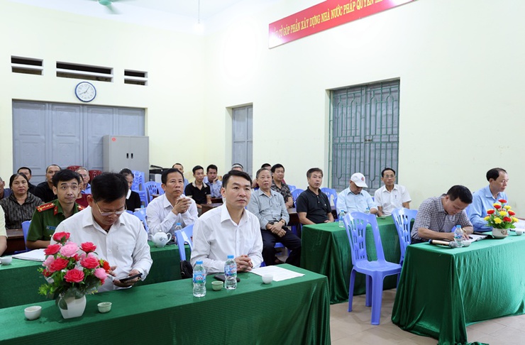 Xuân Mai đối thoại, vận động hộ gia đình, cá nhân thôn Đồng Vai bàn giao sớm mặt bằng phục vụ thi công dự án Quốc lộ 6- Ảnh 1.