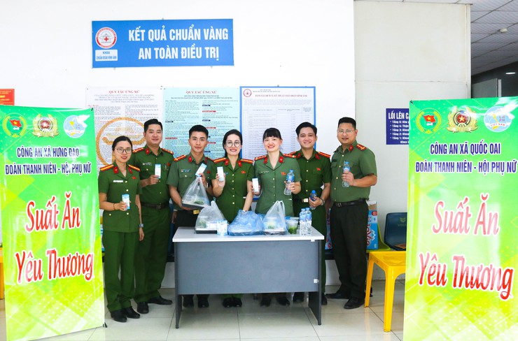 Lan tỏa yêu thương từ chương trình "Suất ăn nghĩa tình" tại Quốc Oai- Ảnh 13.