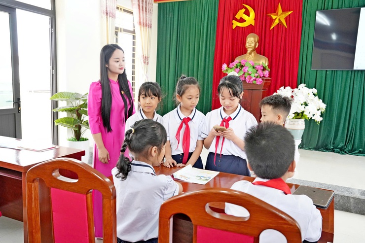 SƠN TÂY TỔ CHỨC CHUYÊN ĐỀ THÍ ĐIỂM GIÁO DỤC TRÍ TUỆ NHÂN TẠO (AI) CHO HỌC SINH TIỂU HỌC- Ảnh 1.