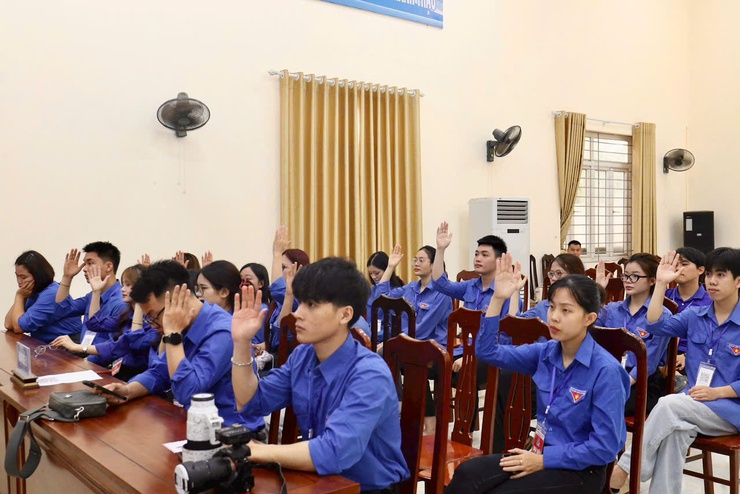 Thanh niên xã Hồng Vân góp sức xây dựng quê hương trong giai đoạn mới- Ảnh 6.