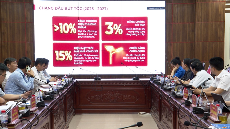 Xã Phú xuyên tổ chức hội nghị quán triệt, triển khai các văn bản, nghị quyết quan trọng.- Ảnh 6.