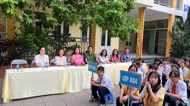 Phường Vĩnh Tuy tham gia Chương trình tuyên truyền phổ biến giáo dục pháp luật với chủ đề “Bản lĩnh Gen Z”- Ảnh 1.