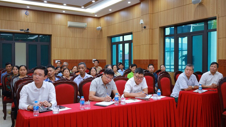 Xã Suối Hai họp tháo gỡ vướng mắc, đề xuất phương án bàn giao đất và cấp Giấy chứng nhận quyền sử dụng đất cho 29 hộ di dân Tân Đức- Ảnh 3.