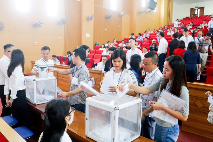 ĐẤU GIÁ 17 LÔ ĐẤT TẠI QUỐC OAI THÀNH CÔNG 100% – THU GẦN 189,7 TỶ ĐỒNG- Ảnh 9.