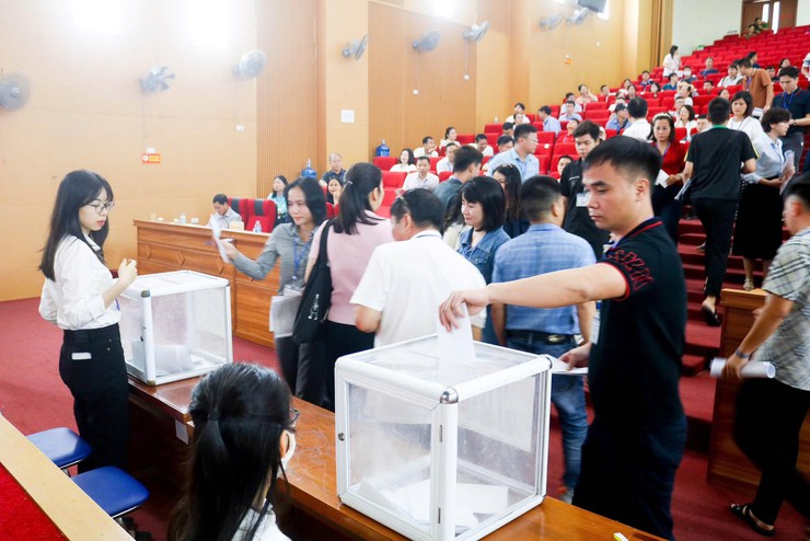 ĐẤU GIÁ 17 LÔ ĐẤT TẠI QUỐC OAI THÀNH CÔNG 100% – THU GẦN 189,7 TỶ ĐỒNG- Ảnh 7.