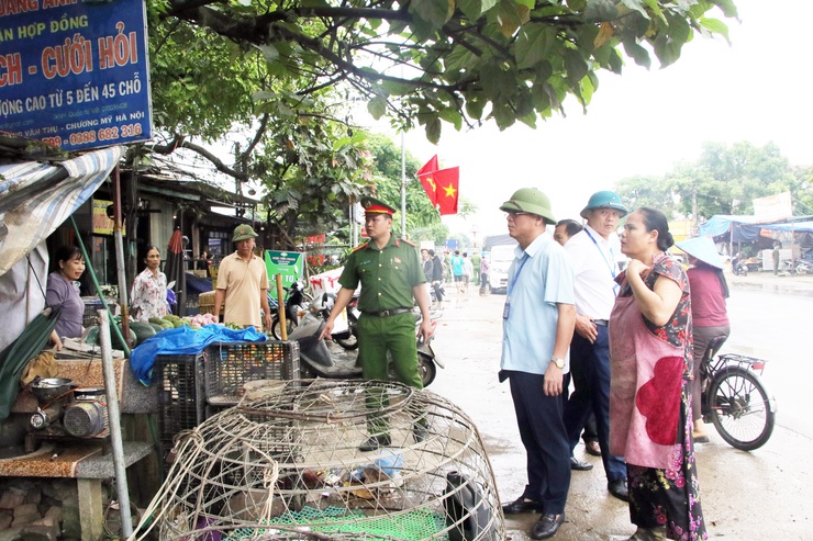Trần Phú: tổ chức kiểm tra, xử lý vi phạm trật tự đô thị, đảm bảo an toàn giao thông- Ảnh 6.