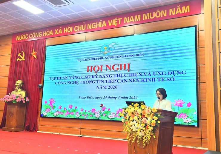 Phụ nữ phường Long Biên chủ động làm chủ công nghệ, tự tin khởi nghiệp trong nền kinh tế số- Ảnh 1.